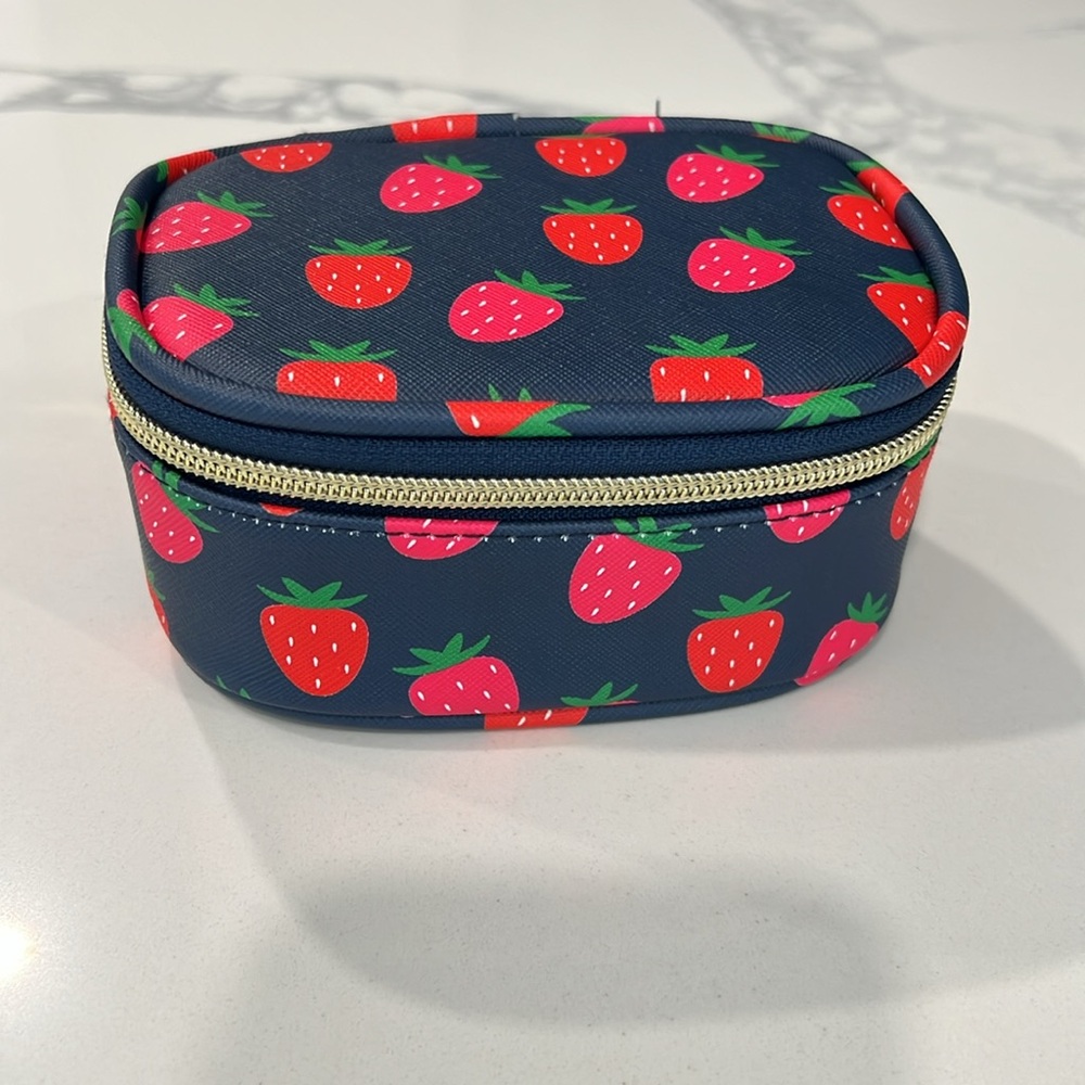 🍓💊CUTE  🍓💊 Case.. - Picture 5 of 12